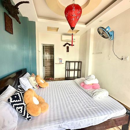 Ngo Khanh Homestay Tân Hiệ Exteriör bild
