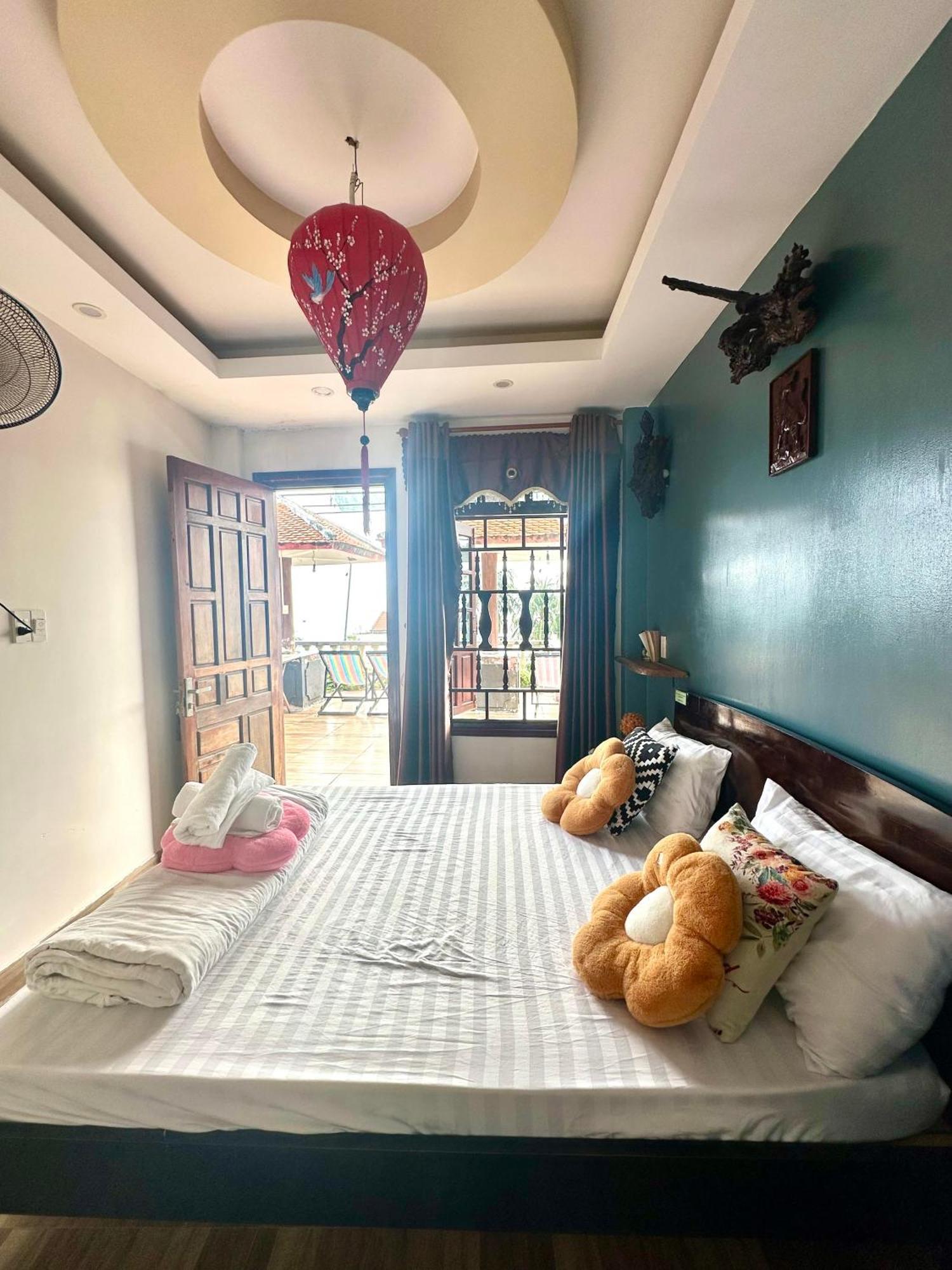 Ngo Khanh Homestay Tân Hiệ Exteriör bild