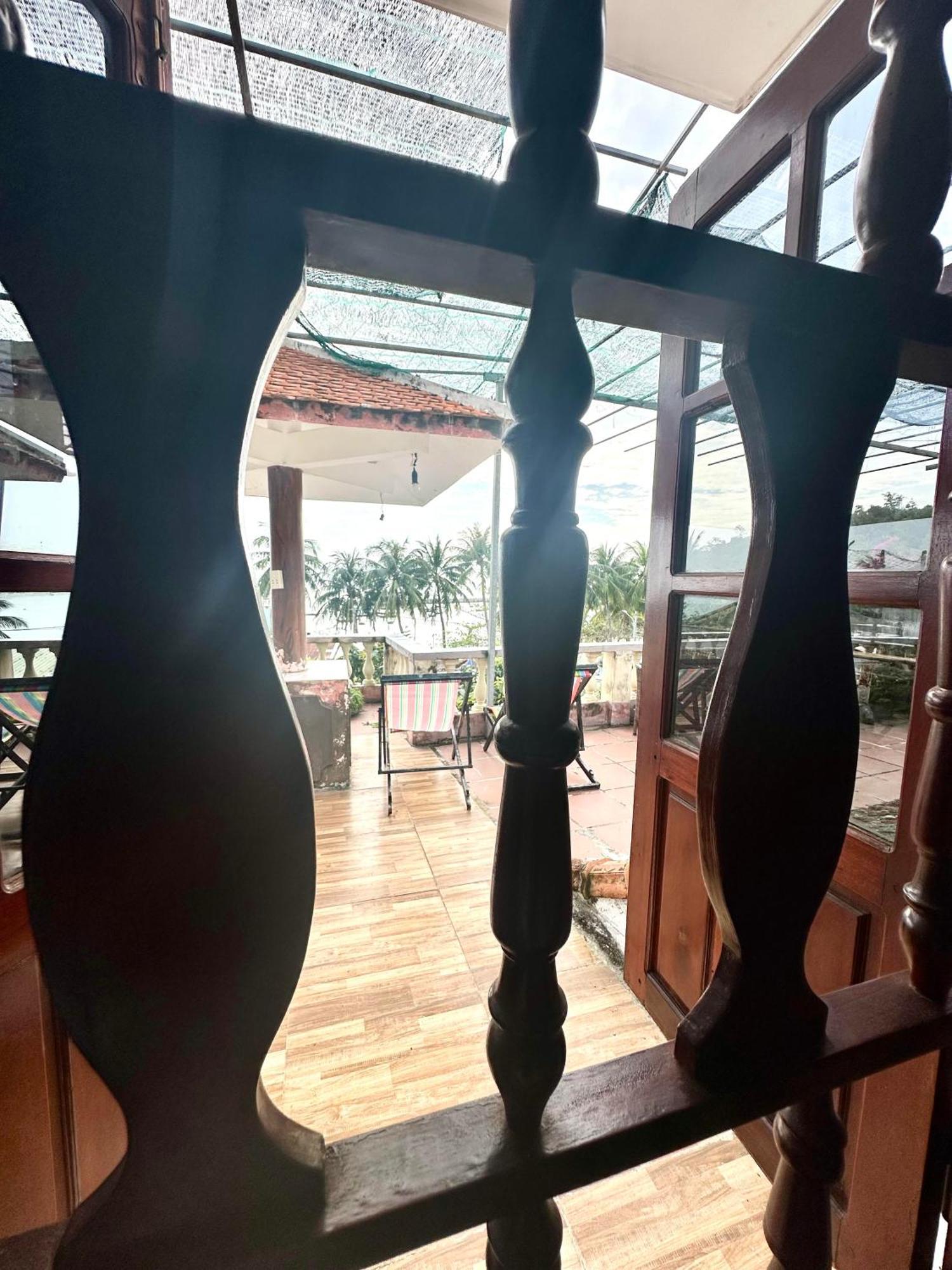 Ngo Khanh Homestay Tân Hiệ Exteriör bild