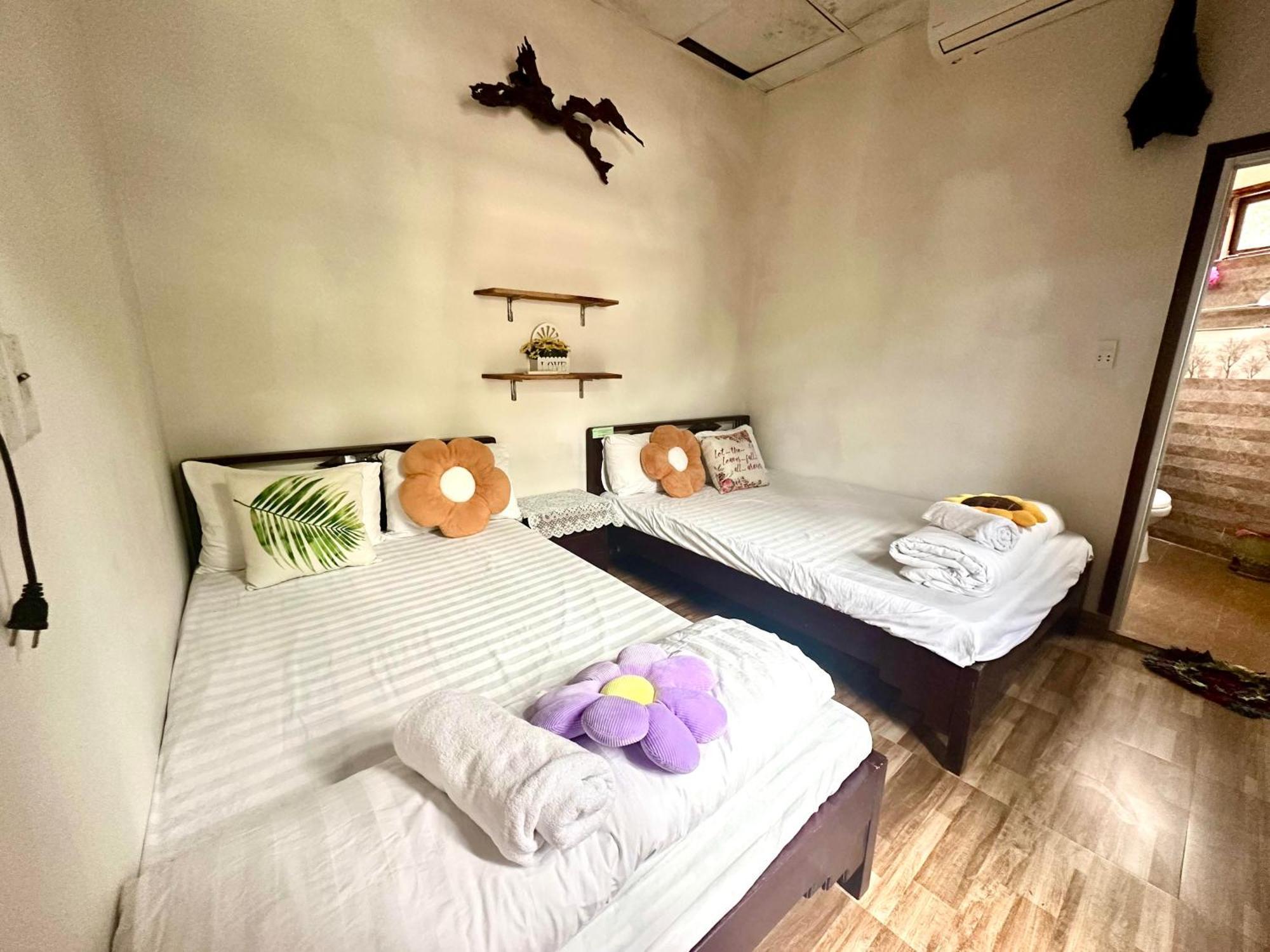 Ngo Khanh Homestay Tân Hiệ Exteriör bild