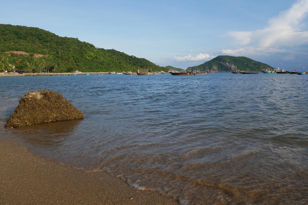 Ngo Khanh Homestay Tân Hiệ Exteriör bild