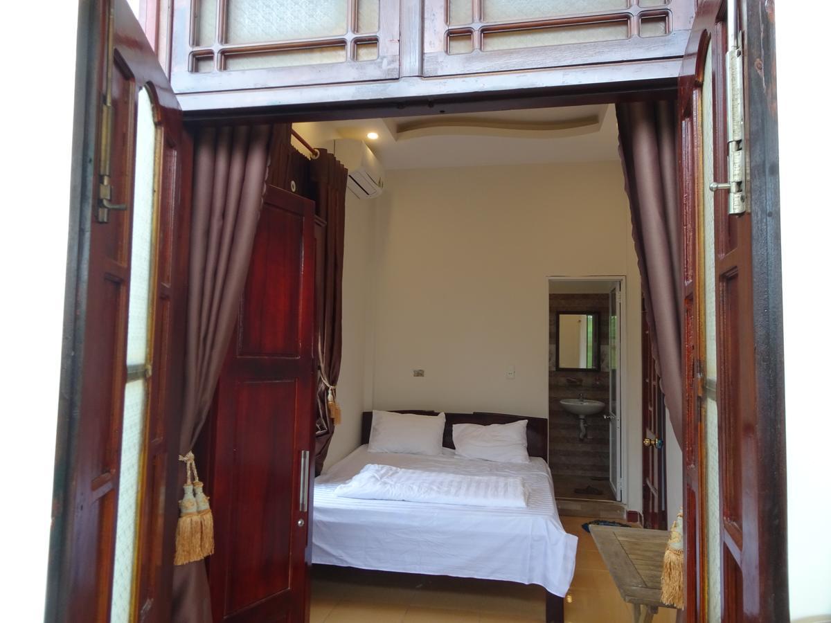 Ngo Khanh Homestay Tân Hiệ Exteriör bild