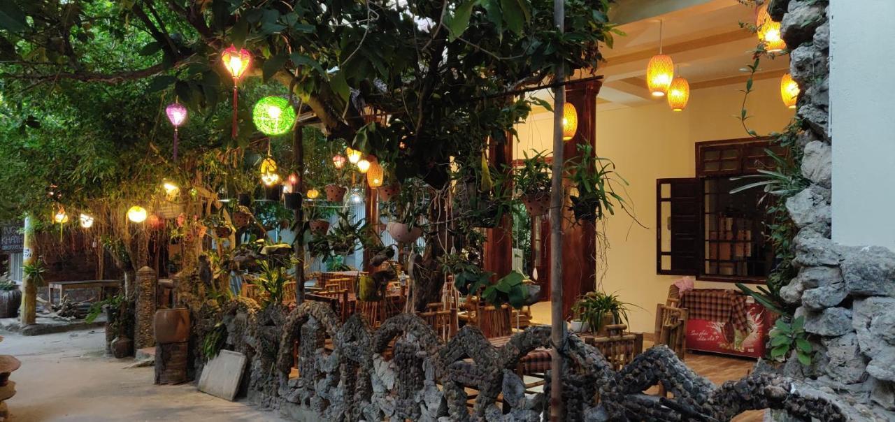 Ngo Khanh Homestay Tân Hiệ Exteriör bild